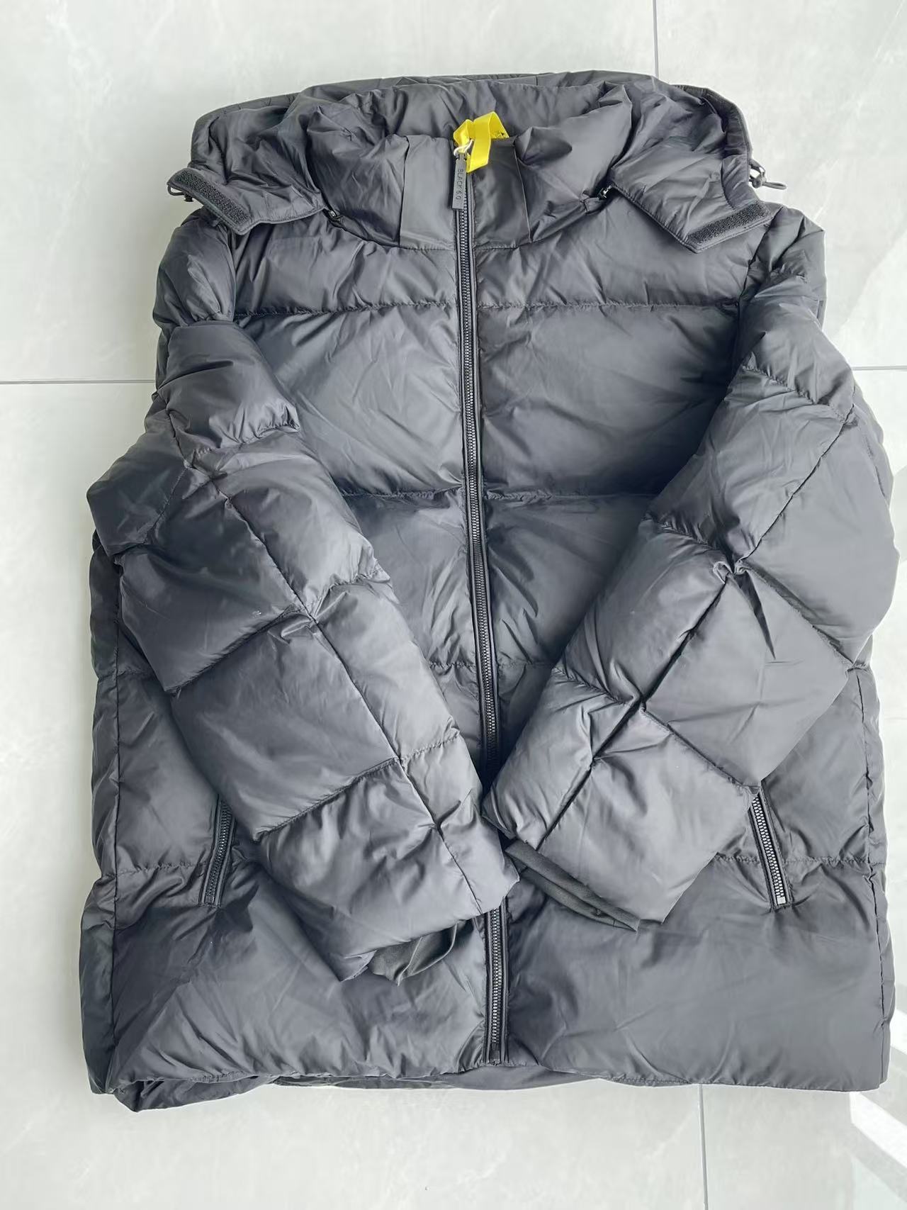 哑光保暖连帽短款羽绒服实拍